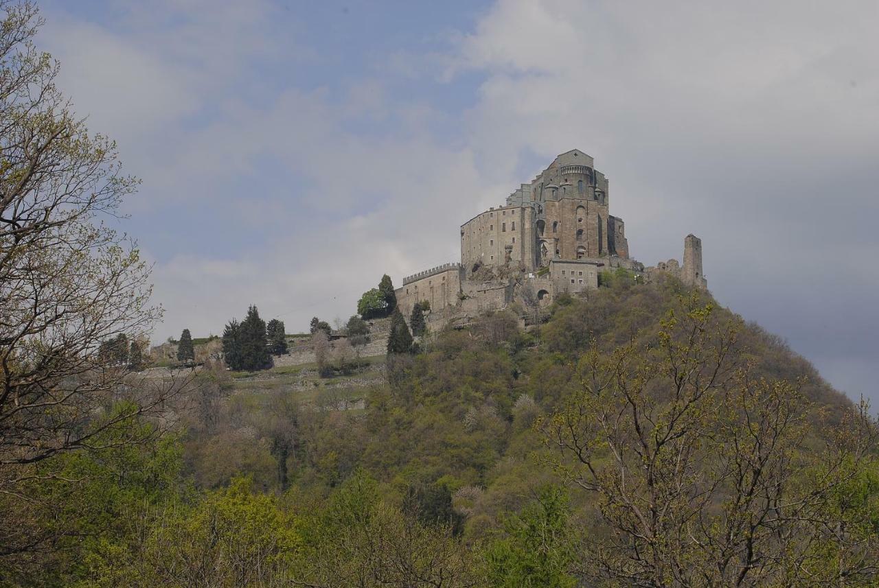 Villa Mirelia Rosta Bagian luar foto